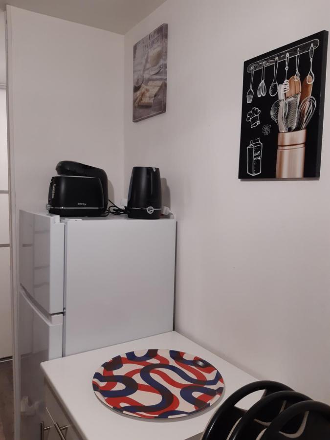 Joli Appartement T2 Agglo Troyes Sainte-Savine Dış mekan fotoğraf